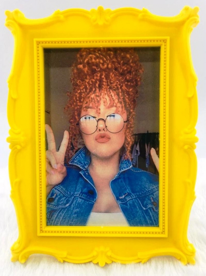 Porta Retrato Plástico Colonial - Amarelo