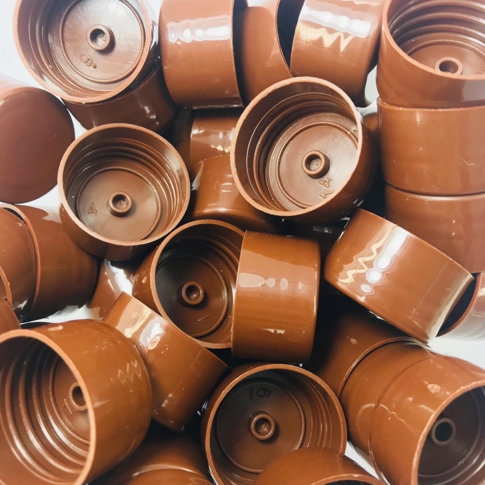 Tampa Plástica 28mm - Marrom