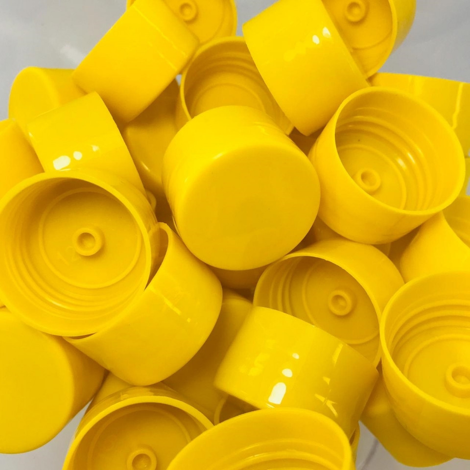 Tampa Plástica 28mm - Amarelo