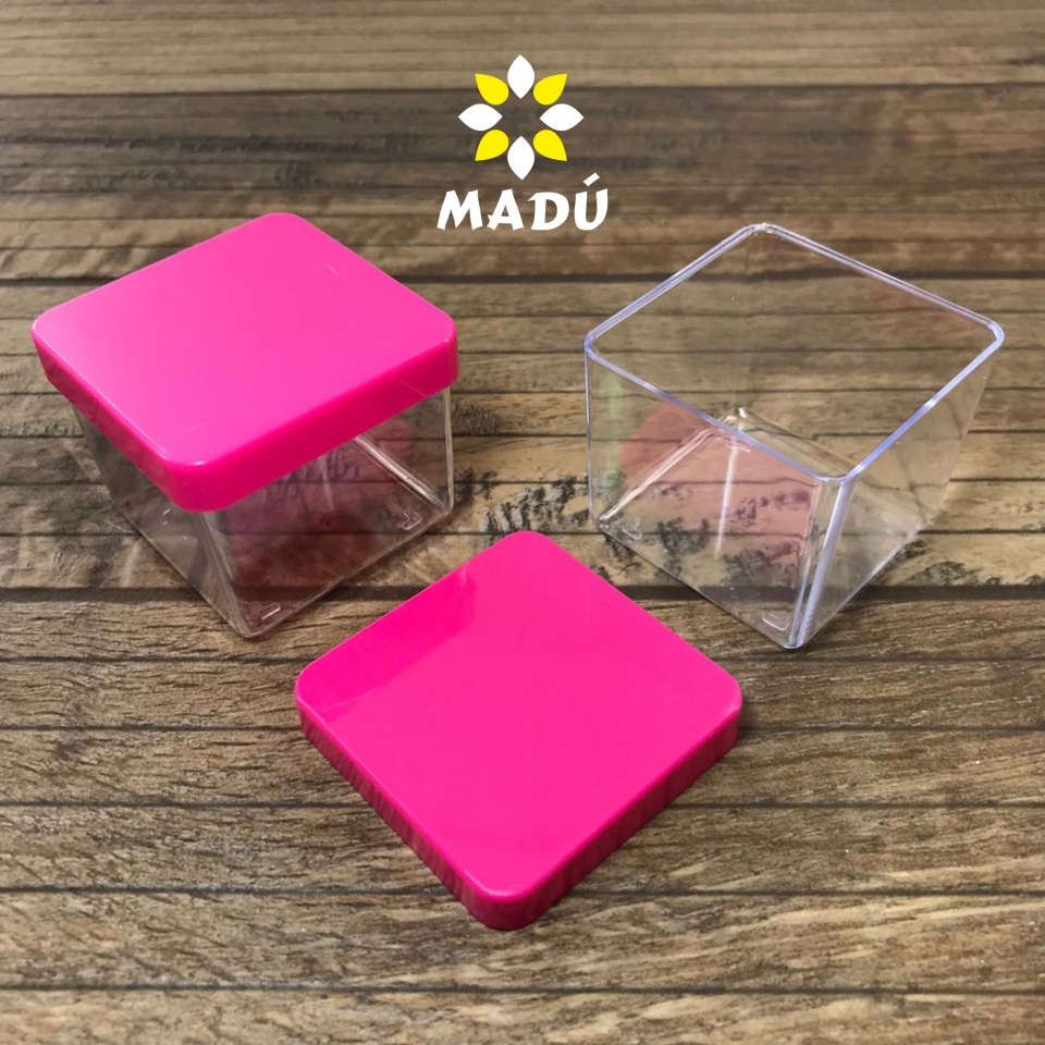 Caixa Acrílica 6x6cm - Tampa Pink