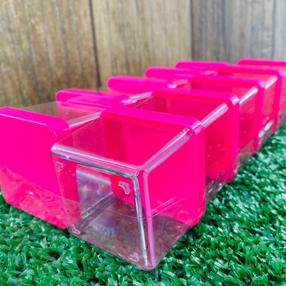 Caixa Acrílica 5x5cm - Tampa Pink